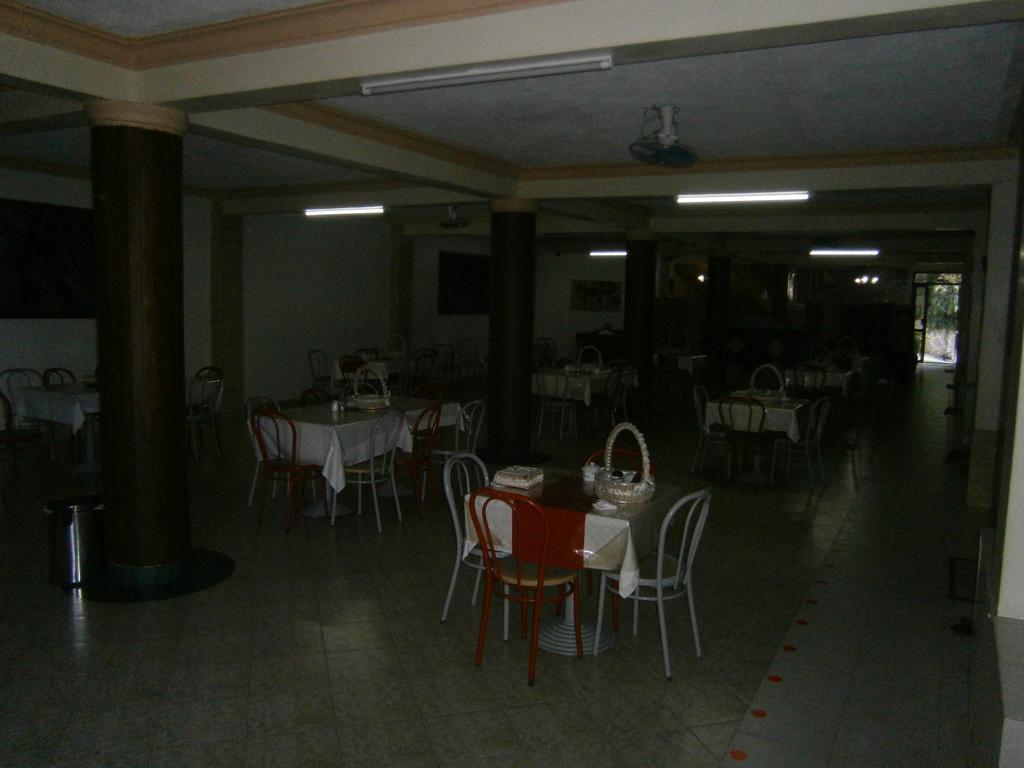 Tudor Water Sports Hotel Mombasa Exterior foto
